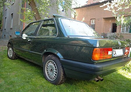 BMW 320 E30 Coupe