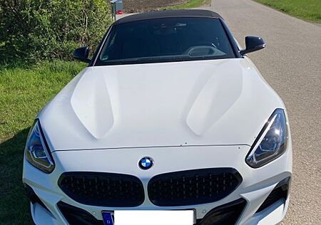BMW Z4 sDrive30i M Sport fast Vollausstattung