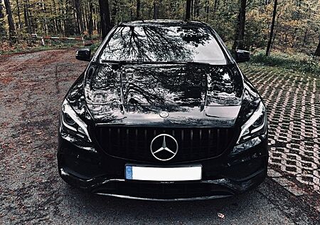 Mercedes-Benz CLA 200 - AMG Line, Night Packet...