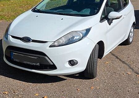 Ford Fiesta |Scheckheft |TÜV 11/26 |WR+SR