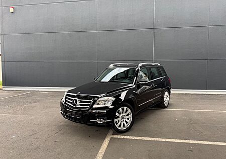 Mercedes-Benz GLK 220 CDI 4MATIC BlueEFF. Pano/ 8-fach/ 19Zoll