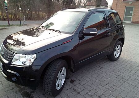 Suzuki Grand Vitara 2.4. TÜV Neu