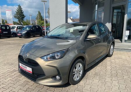 Toyota Yaris 1.5l VVT-i Comfort*Kamera,Klima,Schalter