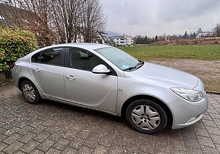 Opel Insignia 1.6 -
