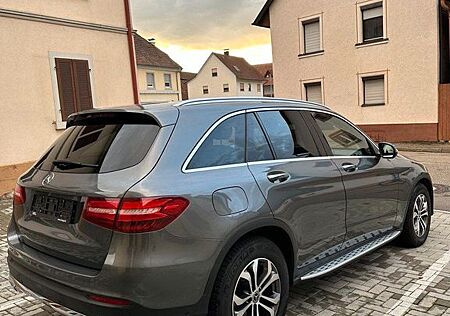 Mercedes-Benz GLC 350 d 4MATIC AMG Line Autom. AMG Line