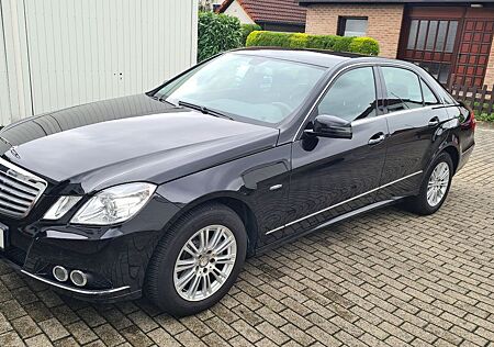 Mercedes-Benz E 200 CGI BlueEFFICIENCY