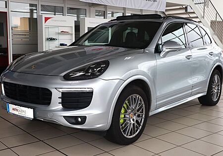 Porsche Cayenne S E-Hybrid Platinum Edition