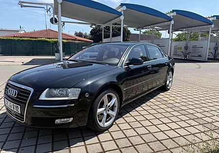Audi A8 4.2 FSI Quattro Präsidentenfahrzeug