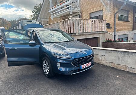 Ford Kuga -St-Lain
