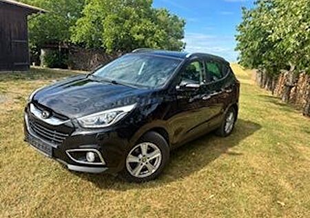 Hyundai ix35 2.0 CRDi 135kW Black&Steel 4WD Automati...