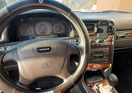 Volvo V70 gebraucht kaufen Volvo V70 2.5-10V Metropolitan Metropolitan