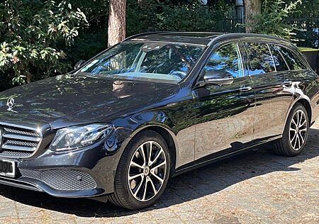 Mercedes-Benz E 400 E400T 4M AVANTG. Leder Exclusiv Night ABC Standh