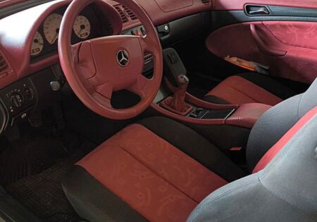 Mercedes-Benz CLK 200 SPORT Sport