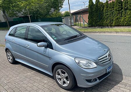 Mercedes-Benz B 170 Scheckheft Automatik TÜV NEU