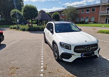 Mercedes-Benz GLB 250 4MATIC DCT -