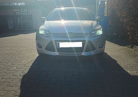 Ford Focus 2,0TDCi 85kW PowerShift SYNC Edition S...