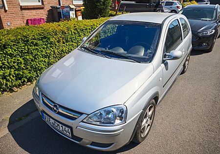 Opel Corsa 1.8 16V GSi GSI
