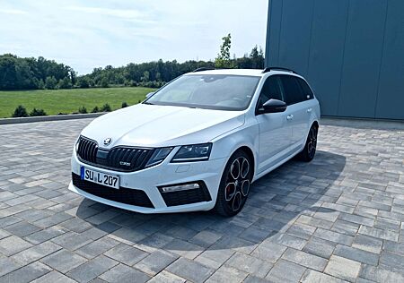 Skoda Octavia 2.0 TSI DSG RS Combi RS