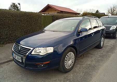 VW Passat Variant Volkswagen 1.6 FSI Trendline Variant Tre...