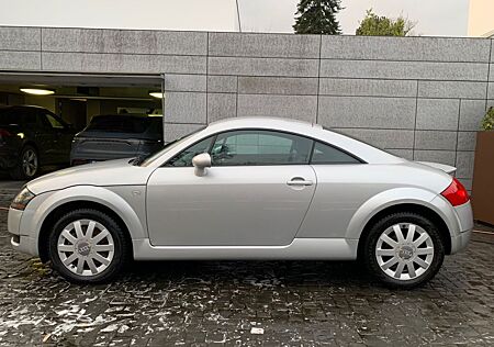 Audi TT Coupe 1.8T 132 kw Gepflegt