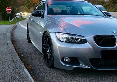 BMW 335i E92 N54 Coupé-Shadowline-Schiebedach