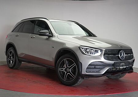 Mercedes-Benz GLC 300 e 4Matic 9G-Tronic AMG Line