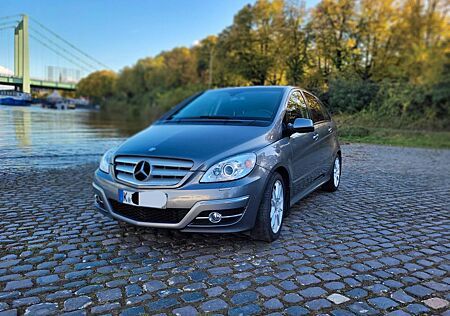 Mercedes-Benz B 200 Xenon Automatik Leder