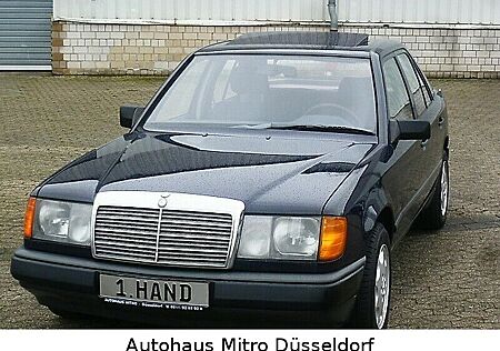 Mercedes-Benz 230 .E W124 Limo. E-SSD 100.000km 1.Hand