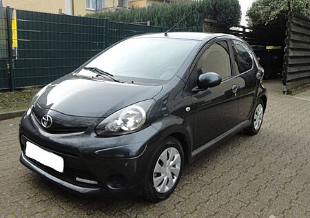 Toyota Aygo (X) Aygo (X) 1,0 Automatik Original KM Top Zustand !