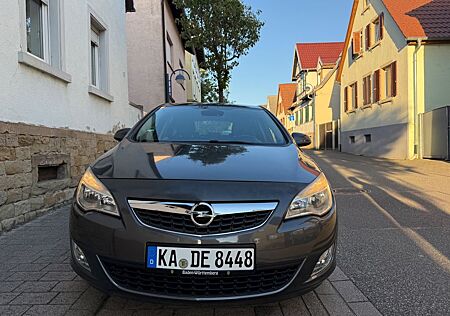 Opel Astra 1.6 Automatik Benzin+GAS (Family Auto)