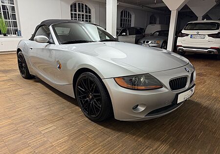 BMW Z4 Roadster 2.2i*