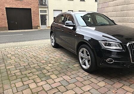 Audi Q5 3.0 TDI S tronic quattro -