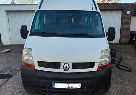 Renault Master 9 Sitzer Raumwunder