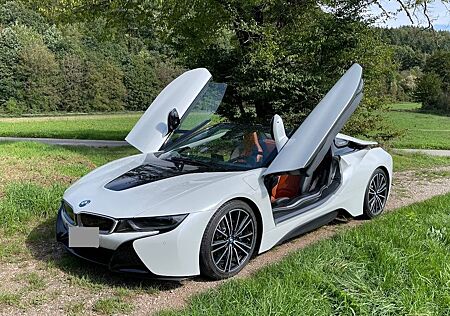 BMW i8 Roadster - 29k km - Service 10/25 - Head up