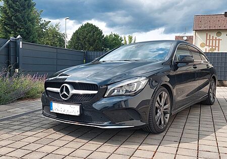 Mercedes-Benz CLA 220 Shooting Brake CLA 220 d 4MATIC DCT ...