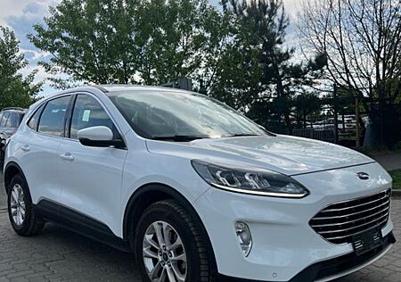 Ford Kuga Hybrid Titanium 2.0