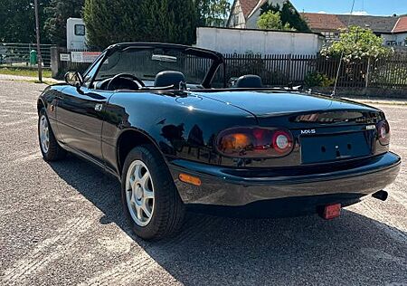 Mazda MX-5 1.6i - top gepflegt