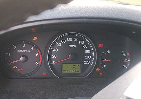 Hyundai H-1