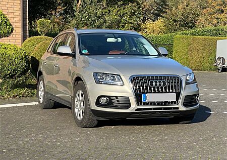 Audi Q5 2.0 TDI 140kW S tronic - Top gepflegt