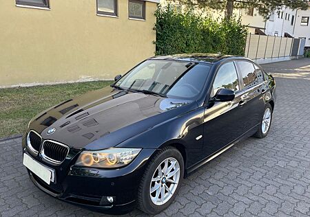BMW 318i *NaviProf.*SHZ*PDC*GSD*BI-Xenon*Klimaaut,ALU
