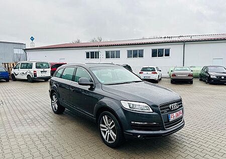 Audi Q7 3.0 TDI quattro AUTOMATIK LEDER TÜV-03-2027