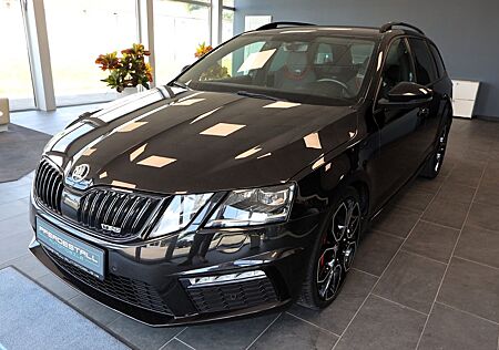 Skoda Octavia Combi RS 2.0 TSI Challenge Pro NAVI LED