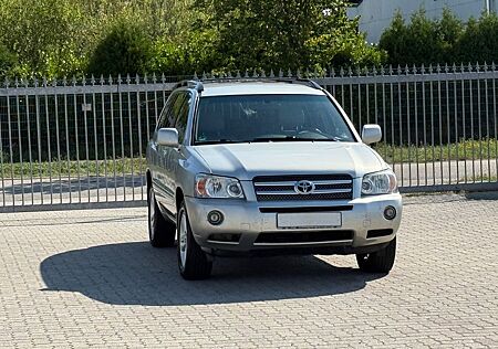 Toyota Highlander 3.3 V6 Hybrid 4x4 Automatik