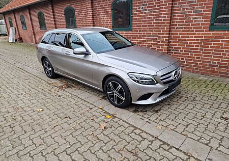 Mercedes-Benz C 220 T d 4M Avantgarde Navi LED Kamera AHK