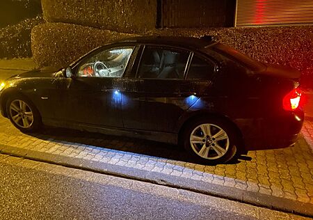BMW 318i - SHZ, PDC, Winterreifen neu, Xenon