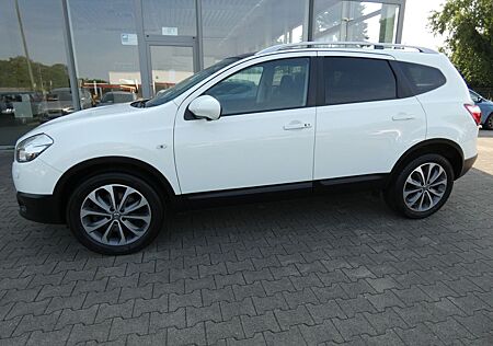 Nissan Qashqai +2 Tekna4X4*PANORAMA*LEDER*XENON*7-Si*
