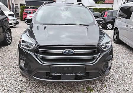 Ford Kuga 2,0 TDCi 4x4 132kW ST-Line
