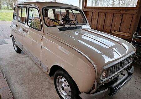 Renault R 4 - Valence/Südfrankreich