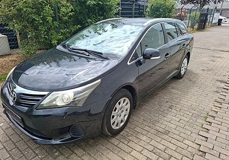 Toyota Avensis Combi 2,0-l-D-4D Comfort