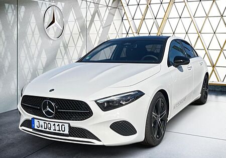 Mercedes-Benz A 180 Limousine Progressive LenkradH*Pano*Kamera